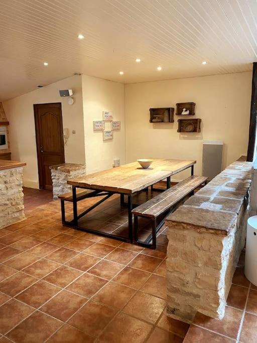 Uniquely Private Holiday Villa In The Charente Puyreaux ภายนอก รูปภาพ