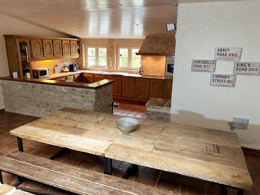 Uniquely Private Holiday Villa In The Charente Puyreaux ภายนอก รูปภาพ