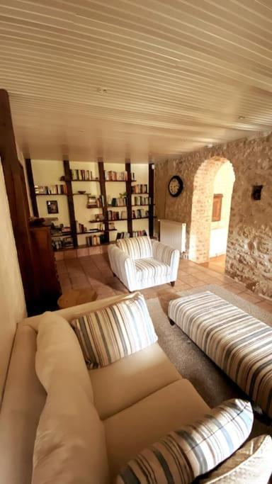 Uniquely Private Holiday Villa In The Charente Puyreaux ภายนอก รูปภาพ