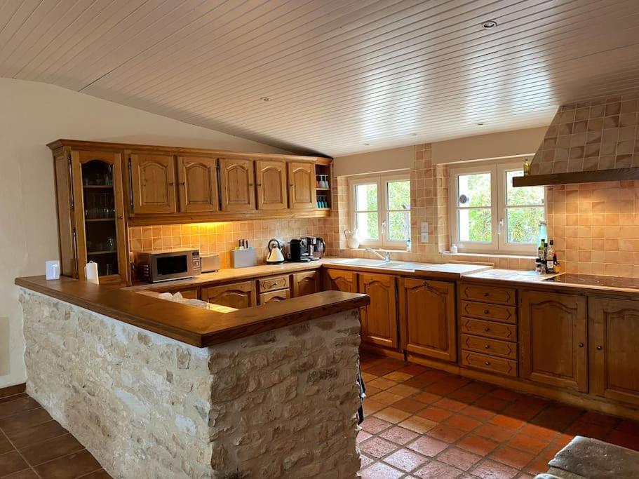 Uniquely Private Holiday Villa In The Charente Puyreaux ภายนอก รูปภาพ