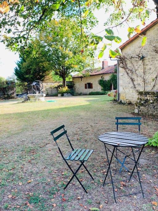 Uniquely Private Holiday Villa In The Charente Puyreaux ภายนอก รูปภาพ